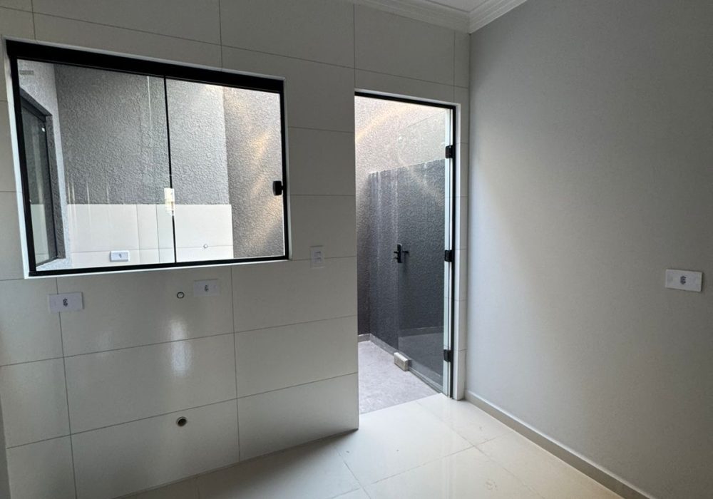 5f81922d-280a-48c4-aa76-0a196675254d